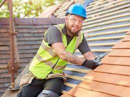 Best Emergency Roof Repair Services  in Gillett, WI